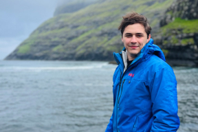 «В Беларуси государство тебе все время напоминает, что ты ему должен»